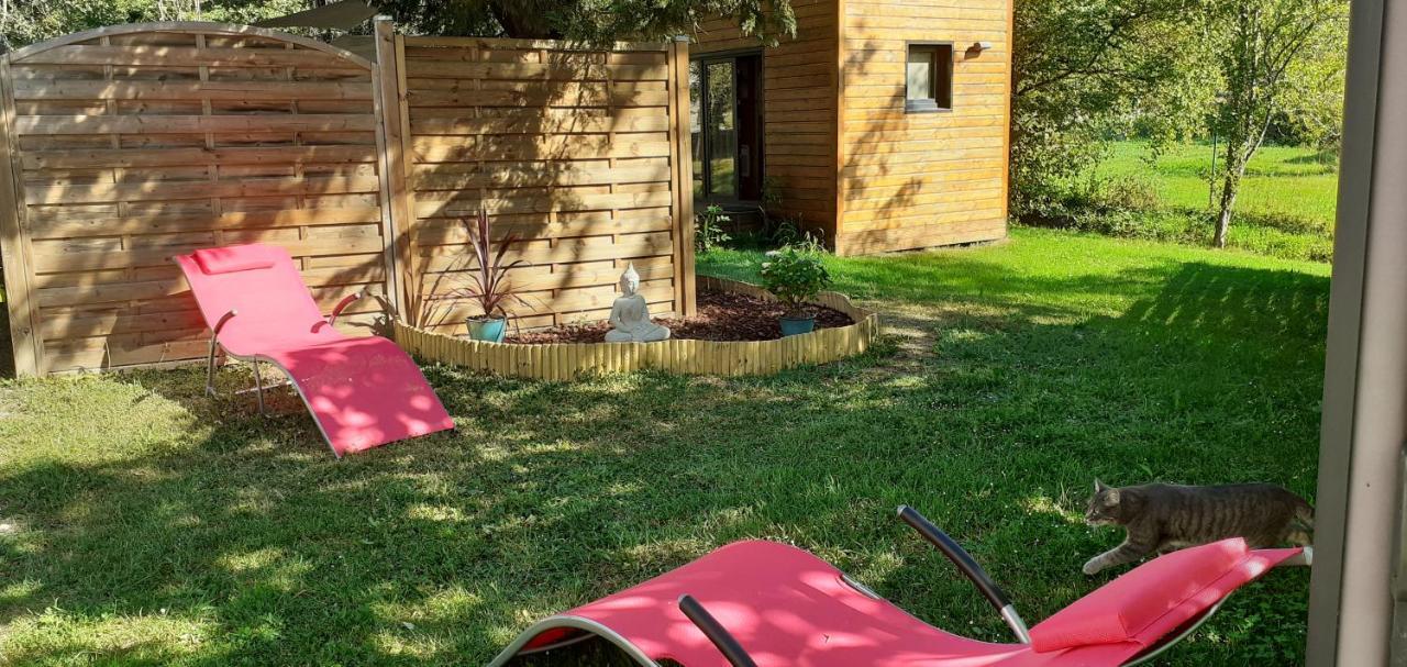 Au Coeur Du Bien-Etre, Gite Avec Piscine Chauffee Et Couverte, Spa, Sauna, Massages Monteaux Luaran gambar